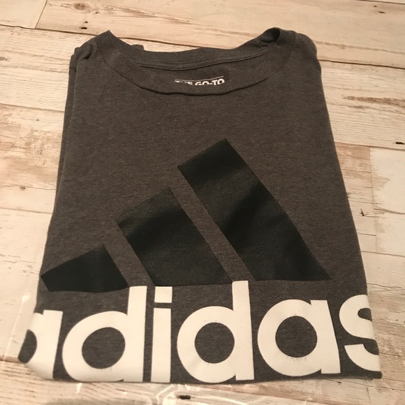 🎃Adidas 3 stripe tee gray - Picture 3 of 4
